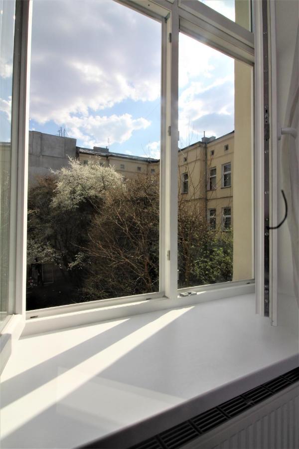 Very Big Between Old Town And Jewish Quarter Apartment