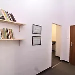 Very Big Apartment Between Old Town And Jewish Quarter