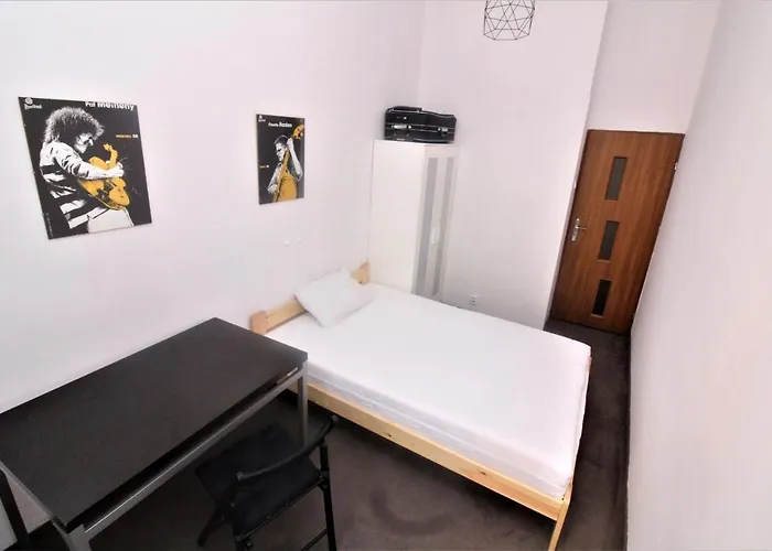 Very Big Apartment Between Old Town And Jewish Quarter